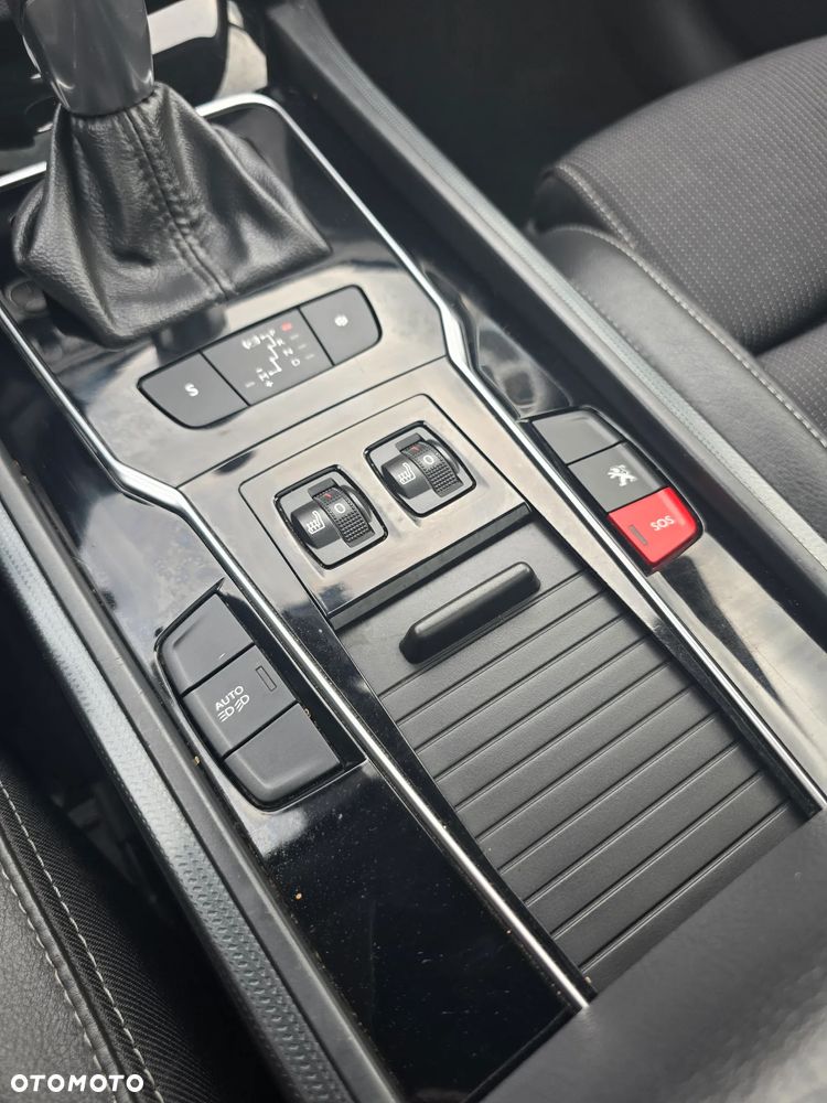 Peugeot 508 RXH BlueHDi 180 EAT6 Stop&Start - 16