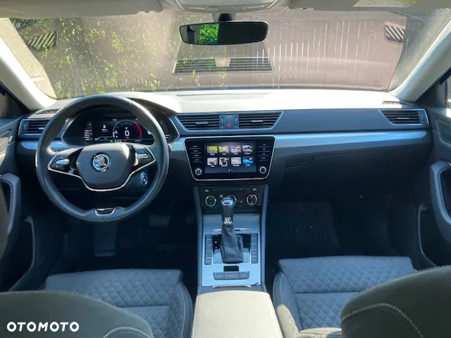 Skoda Superb 2.0 TDI SCR Ambition DSG - 8