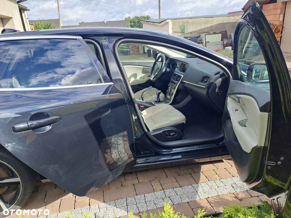 Volvo V40 - 8