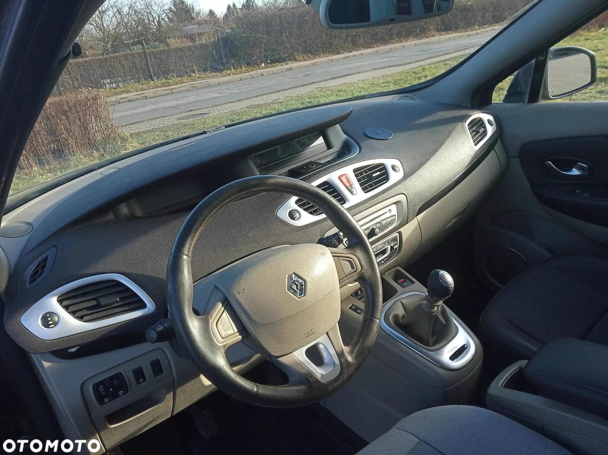 Renault Scenic 1.9 dCi Expression - 19