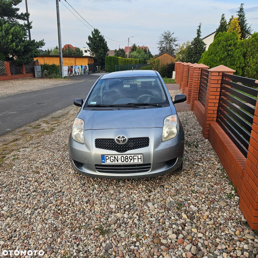 Toyota Yaris 1.0 Luna - 8