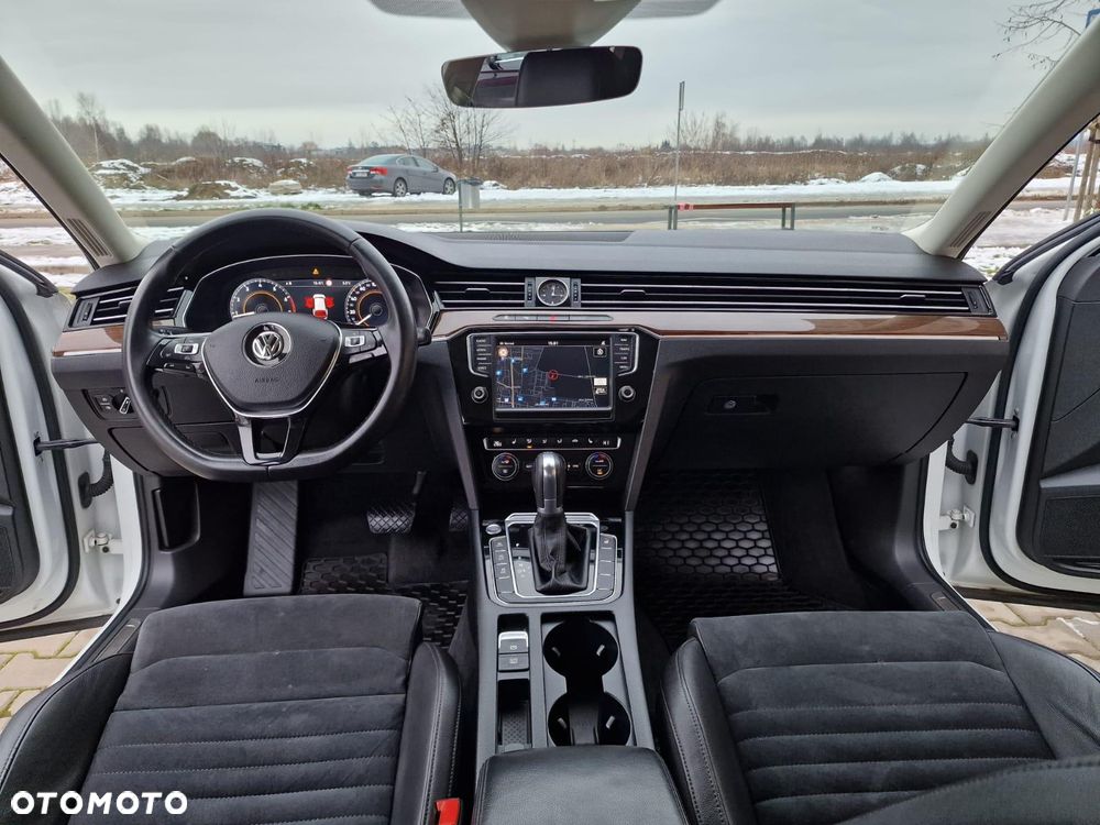 Volkswagen Passat - 17