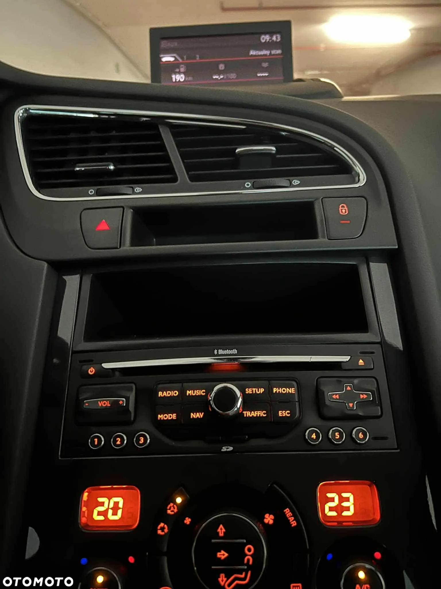 Peugeot 5008 - 12