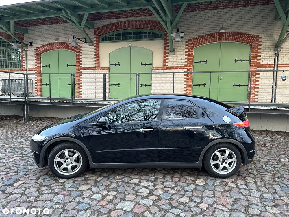 Honda Civic 1.8 Comfort - 3