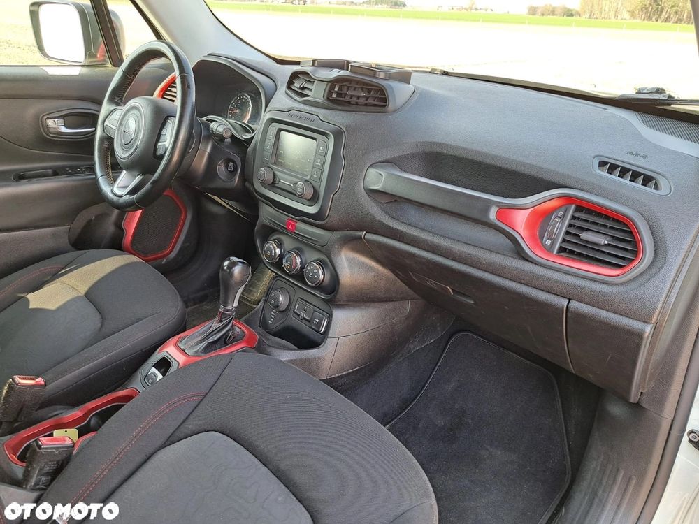 Jeep Renegade - 19