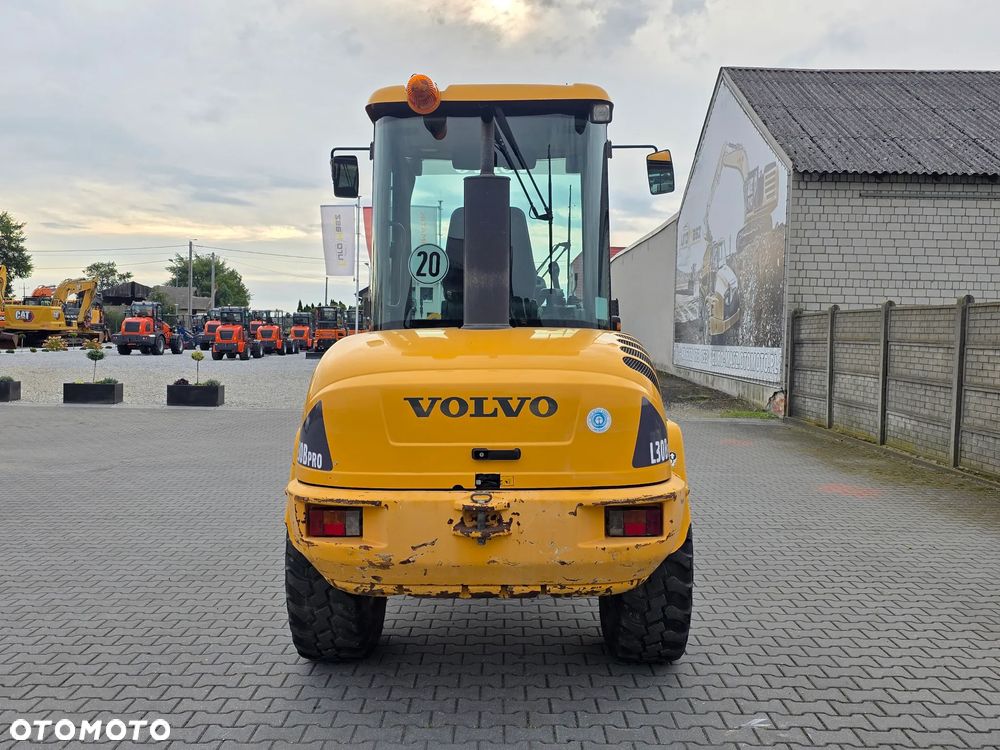 Volvo L30B-ZX, 2013 ROK, ŁYŻKA OTWIERANA + WIDŁY - 4