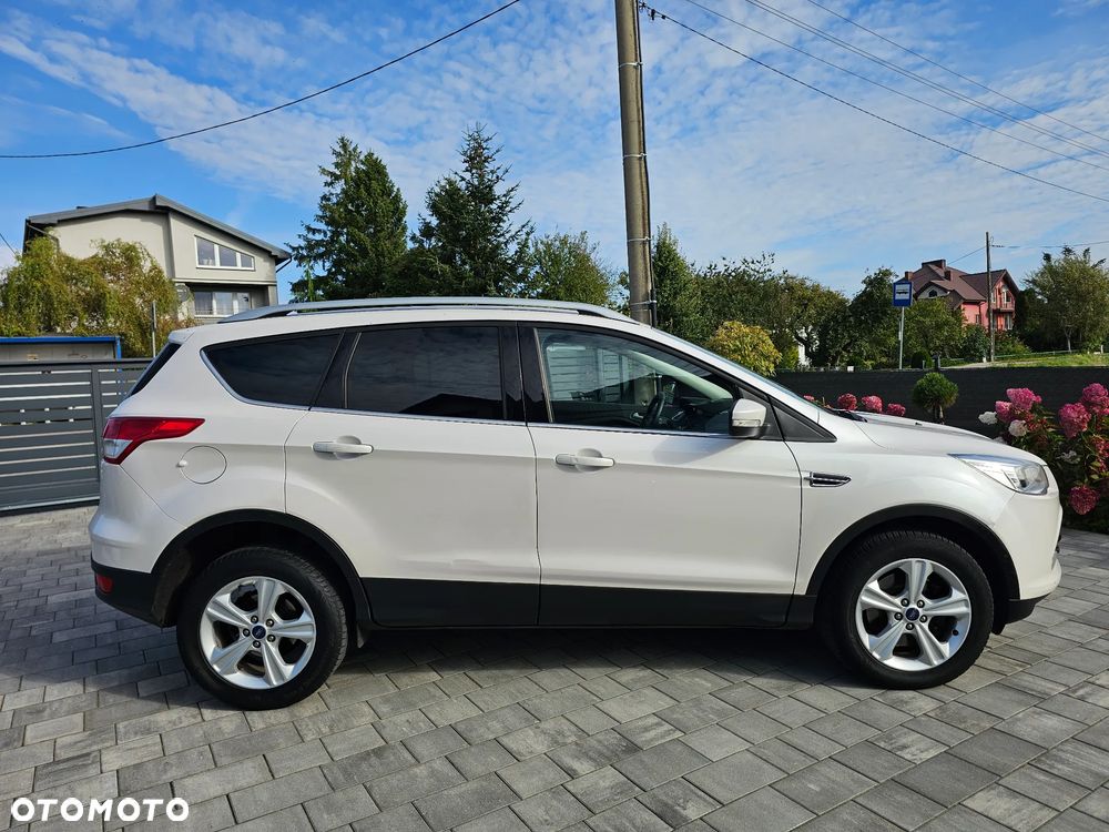Ford Kuga 2.0 TDCi 2x4 Titanium - 20