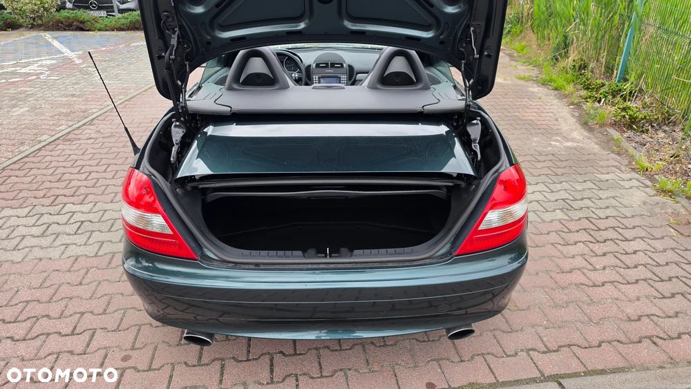 Mercedes-Benz SLK 350 7G-TRONIC - 11
