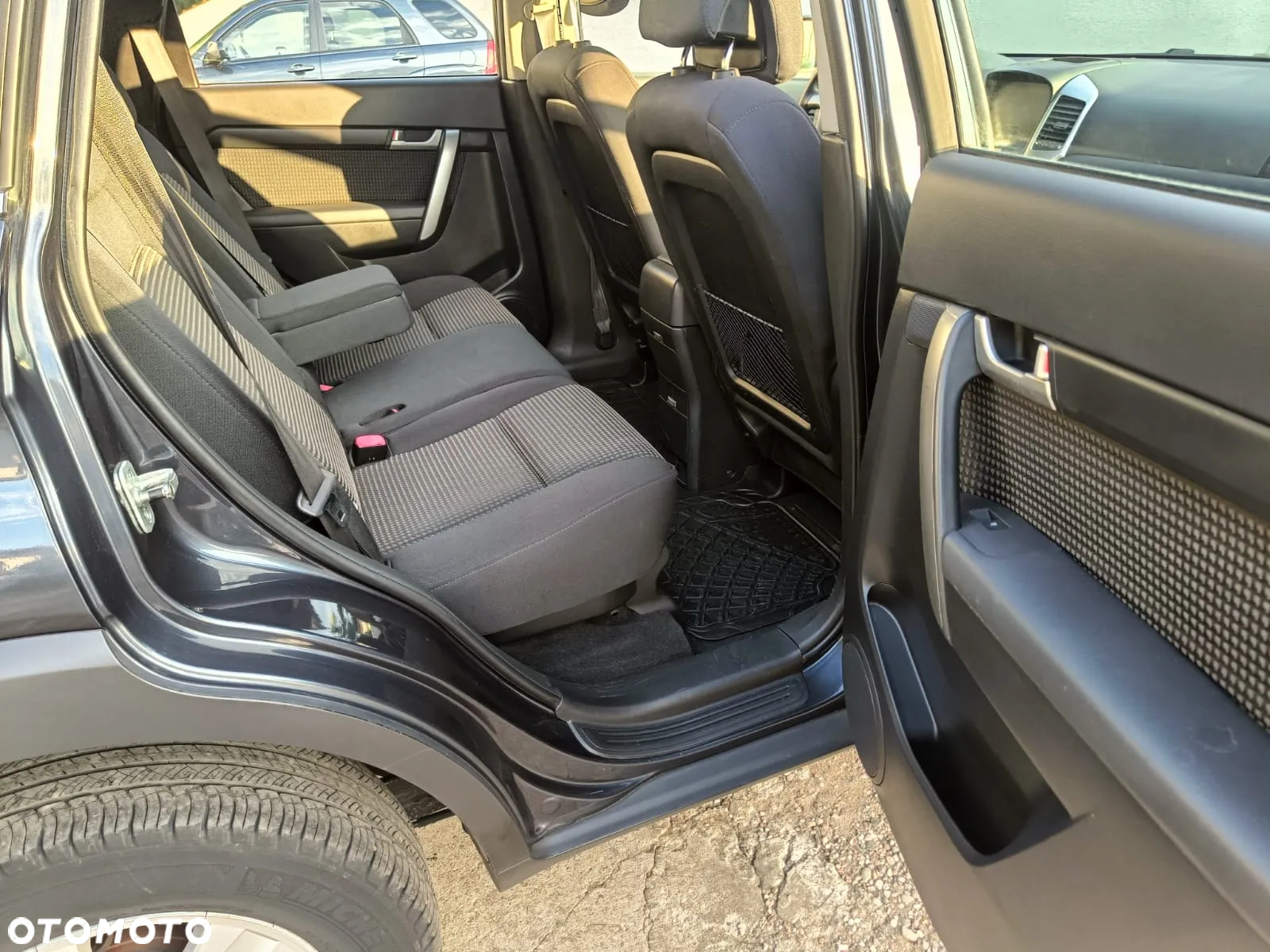 Chevrolet Captiva - 15