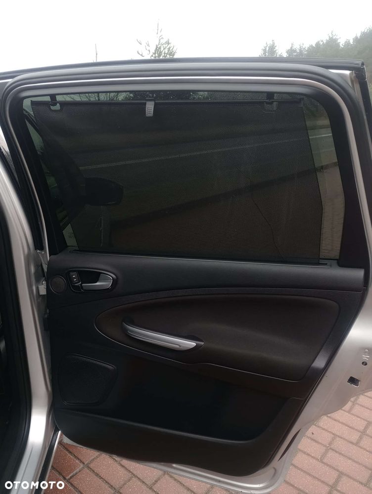 Ford S-Max 2.0 TDCi DPF Business Edition - 13