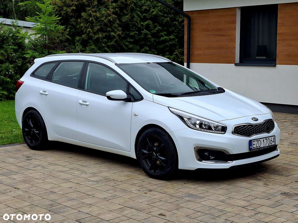 Kia Ceed 1.6 CRDi L Business Line - 13