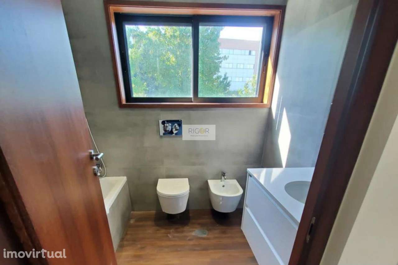 Moradia T3 de 3 frentes e jardim em construção no centro da Maia - Grande imagem: 4/4