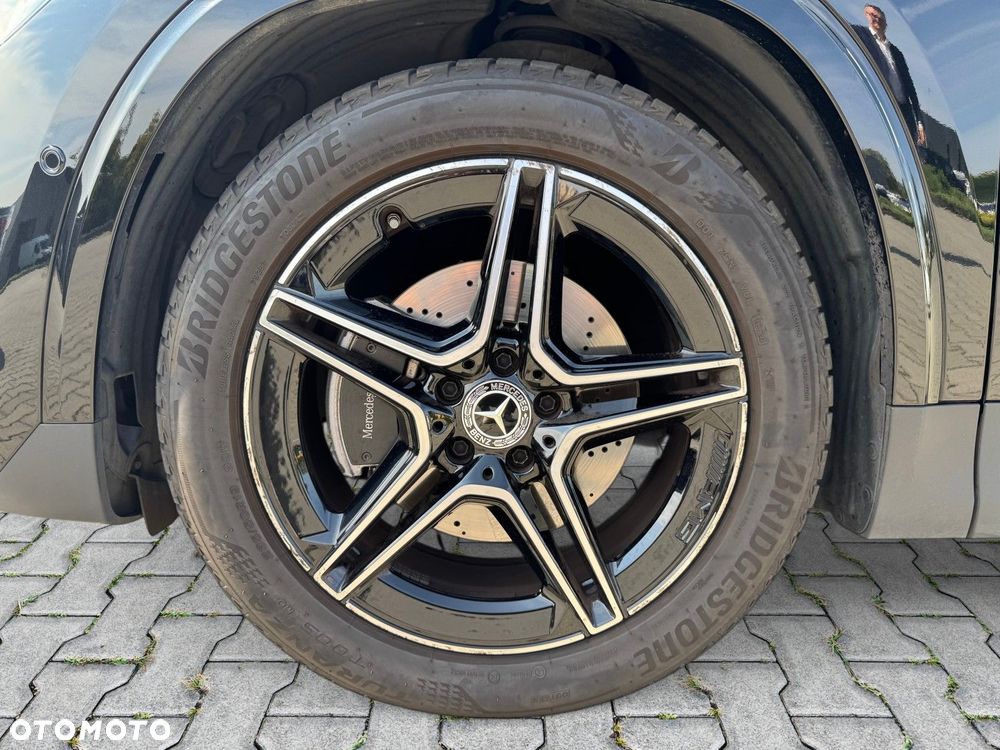 Mercedes-Benz GLA - 10