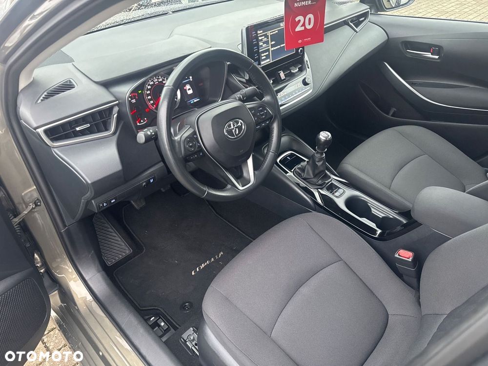 Toyota Corolla - 11