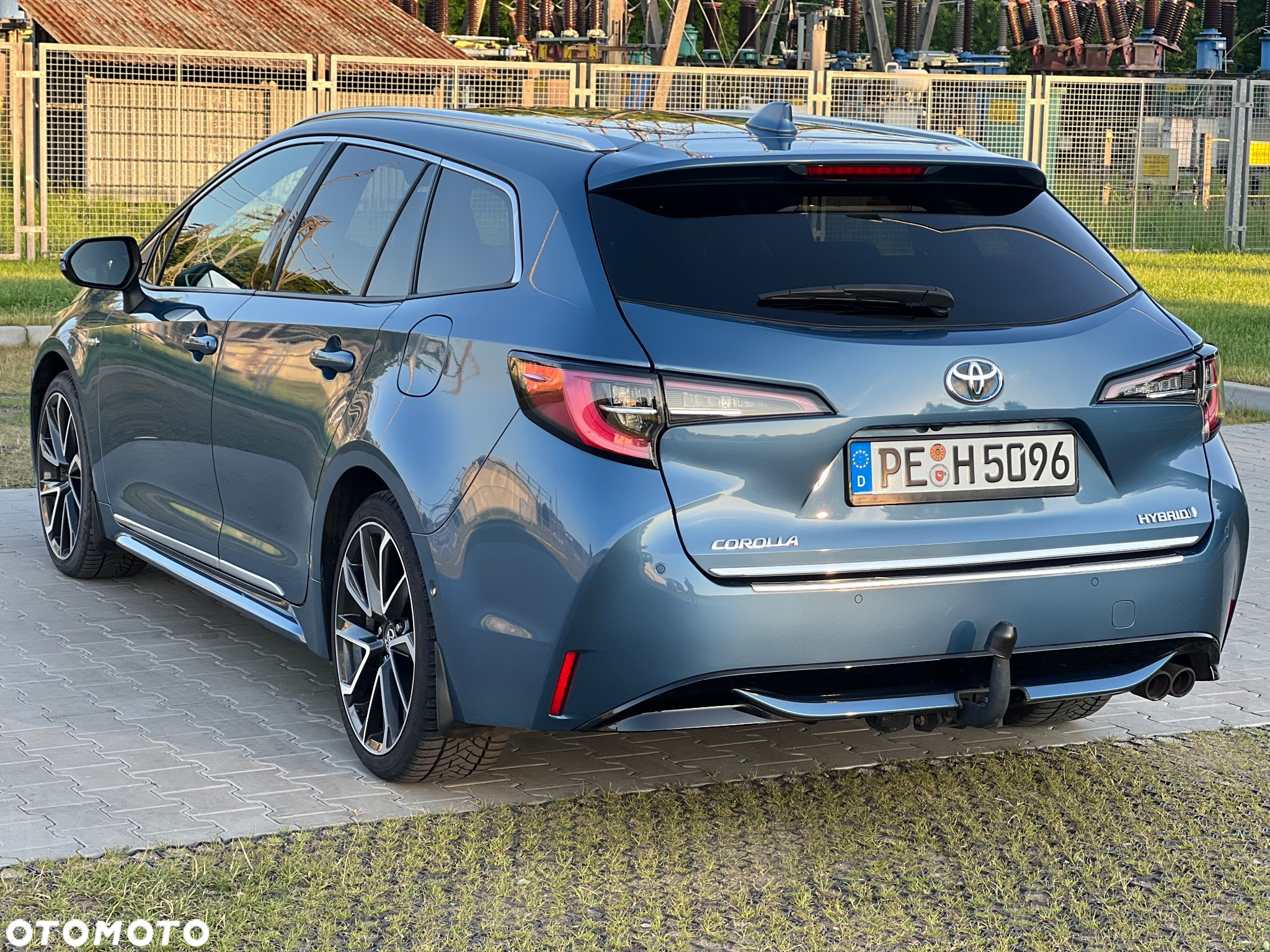 Toyota Corolla 2.0 Hybrid Touring Sports Team Deutschland - 6