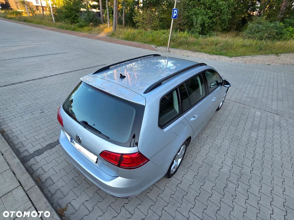 Volkswagen Golf 1.6 TDI BlueMotion Comfortline - 18