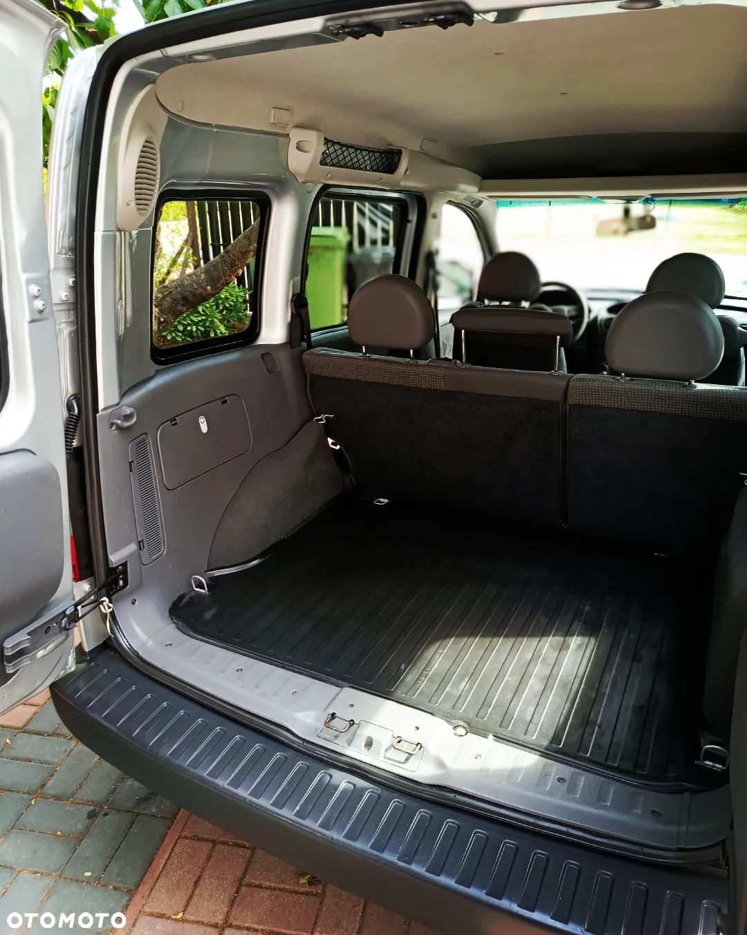 Opel Combo Tour 1.6 N-Joy - 11