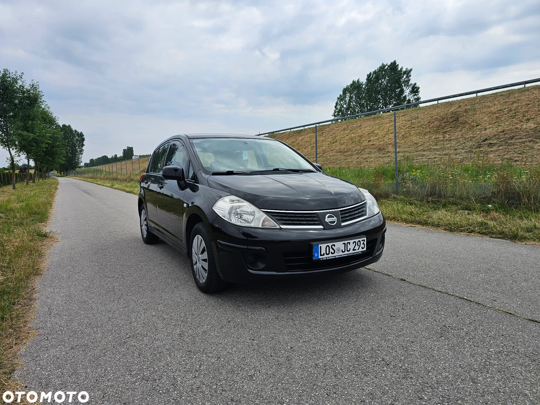 Nissan Tiida 1.6 Acenta - 3