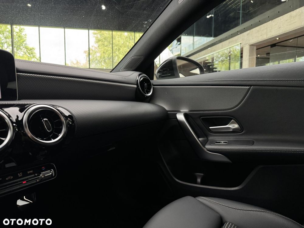 Mercedes-Benz CLA 200 mHEV Progressive 7G-DCT - 27