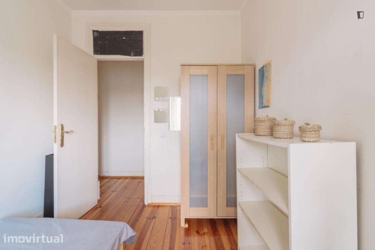 Quarto - localizado em Entrecampos Lisbon - Grande imagem: 2/14