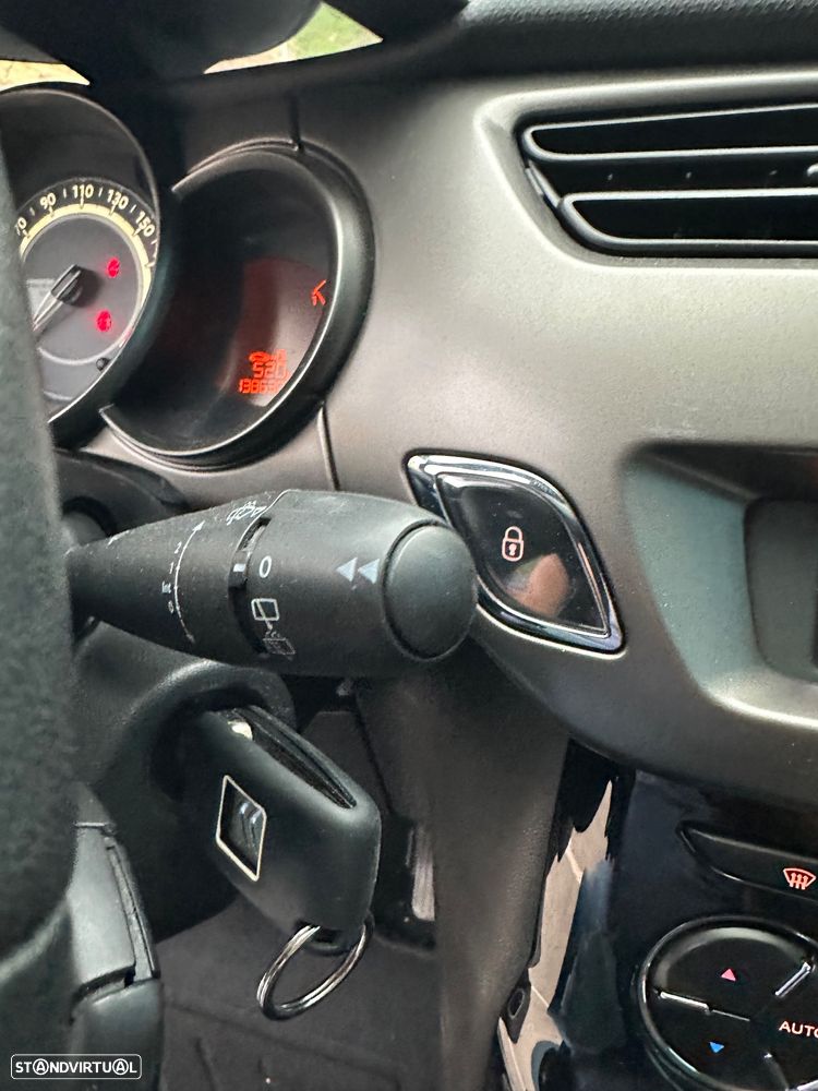 Citroën C3 1.2 VTi Exclusive - 28