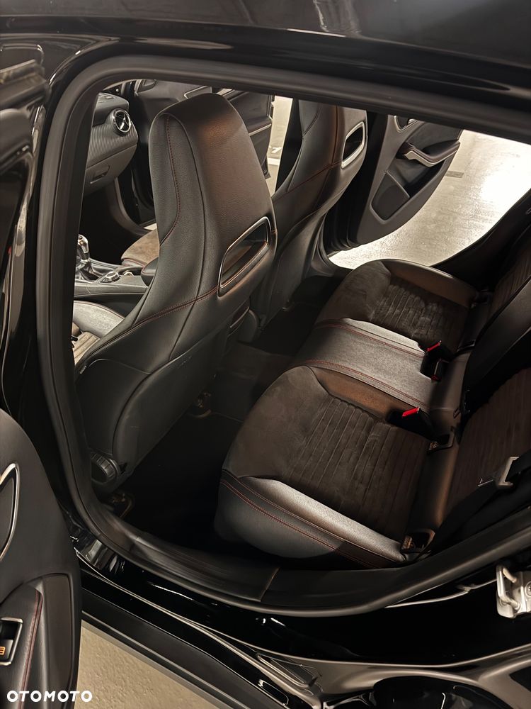 Mercedes-Benz GLA 180 (CDI) d - 7