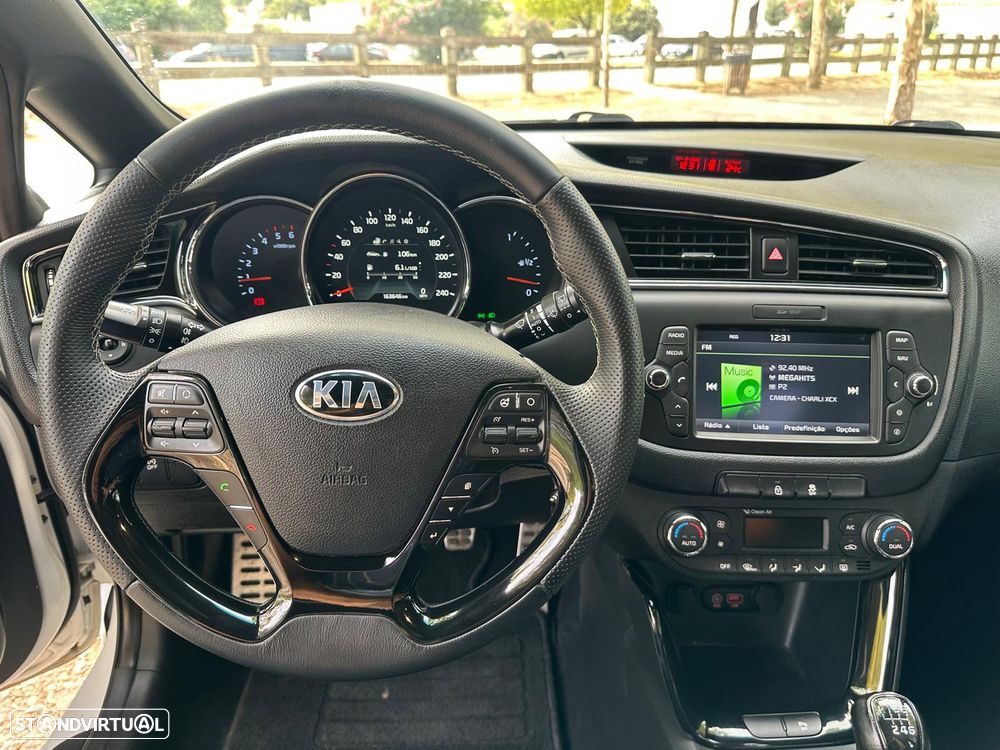 Kia Ceed SW 1.6 CRDi GT Line - 22