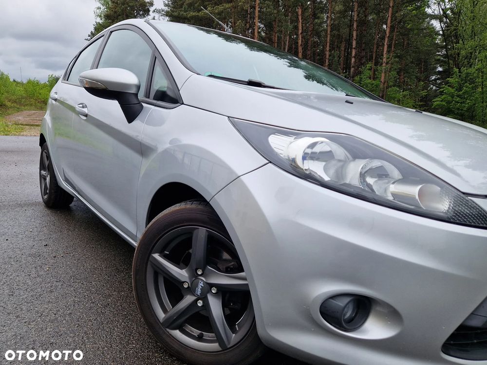 Ford Fiesta 1.4 Champions Edition - 16