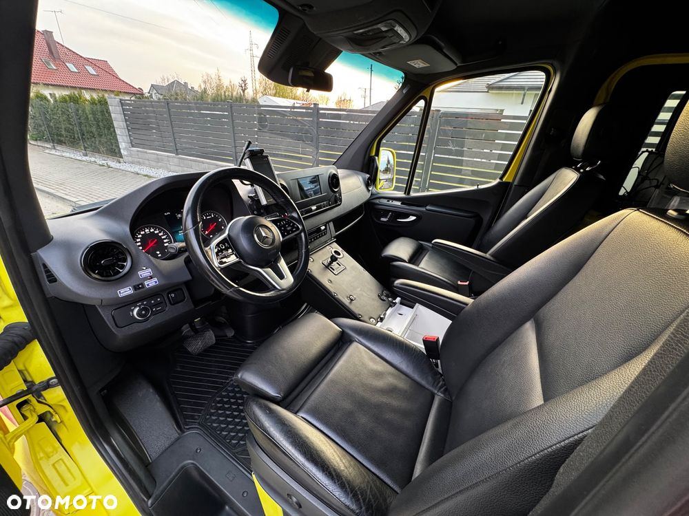 Mercedes-Benz Sprinter - 5