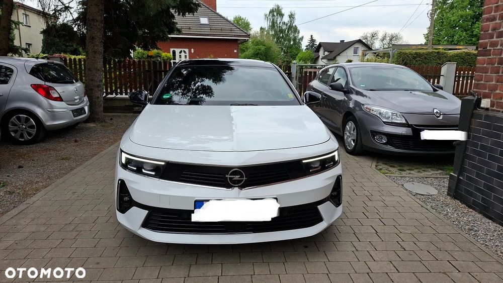 Opel Astra 1.2 Turbo Automatik GS - 2
