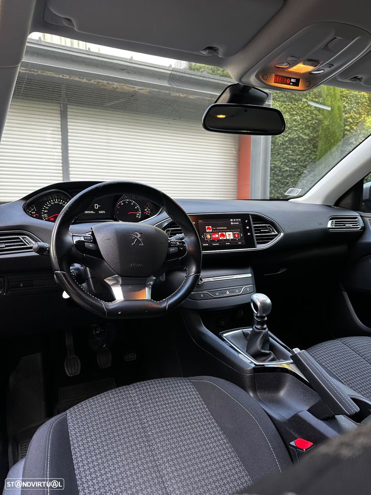 Peugeot 308 1.2 PureTech Active - 13