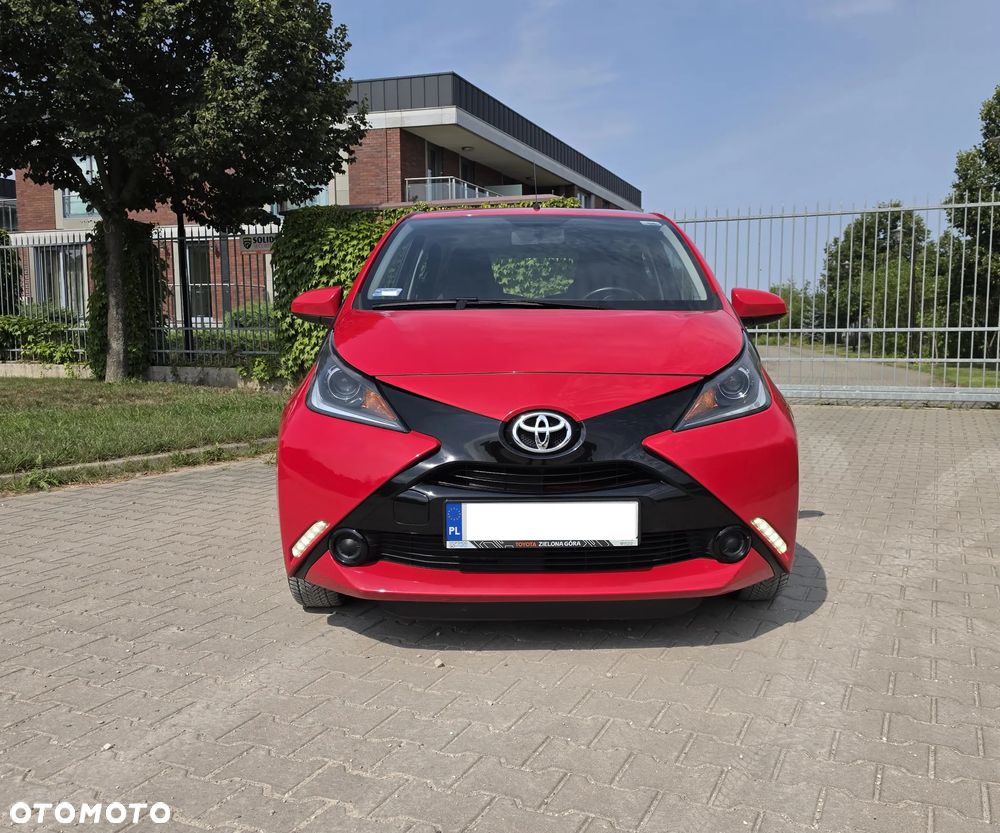 Toyota Aygo x-play touch - 11