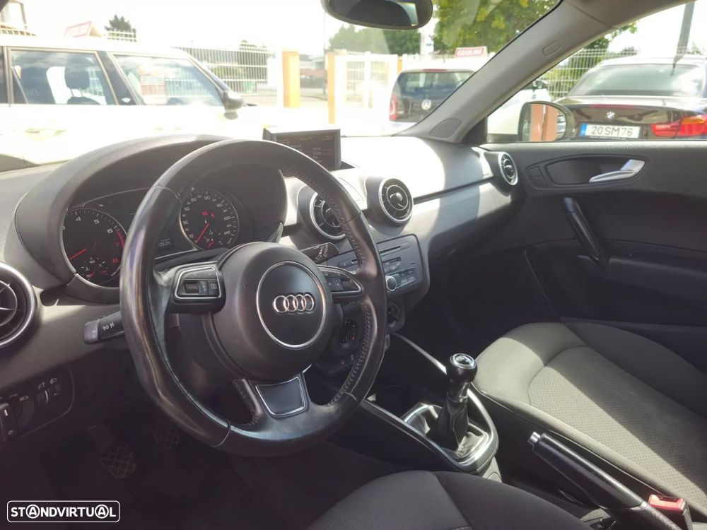 Audi A1 1.2 TFSI Attraction - 9