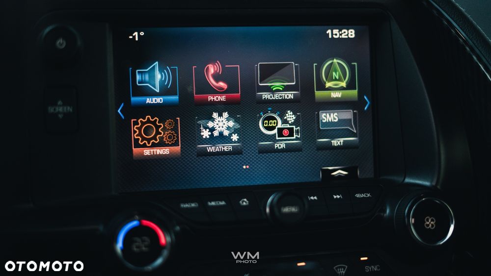 Chevrolet Corvette - 20