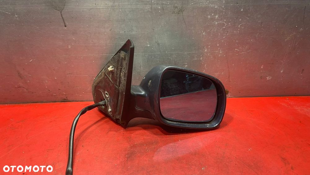 LUSTERKO PRAWE VW GOLF 4 - 4