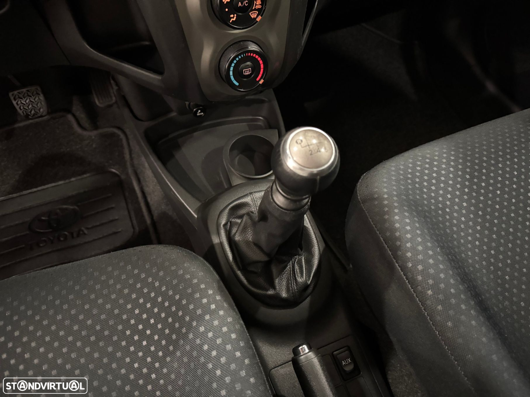 Toyota Yaris - 35