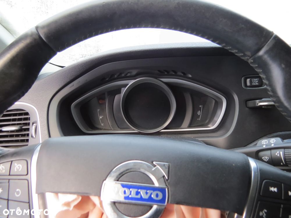 VOLVO V40 II 2.0 D4 D4204T14 LAKIER 714-16 NA CZĘŚCI - 16