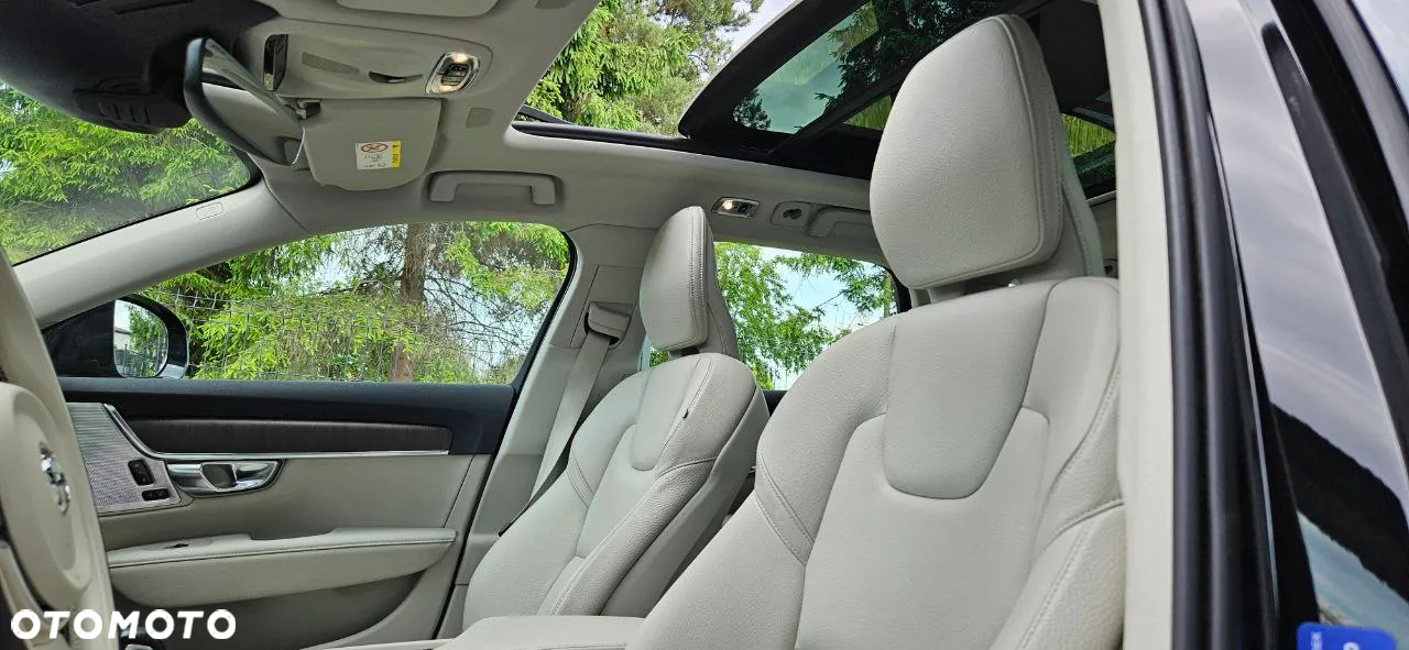 Volvo V90 Cross Country D5 AWD Pro - 21