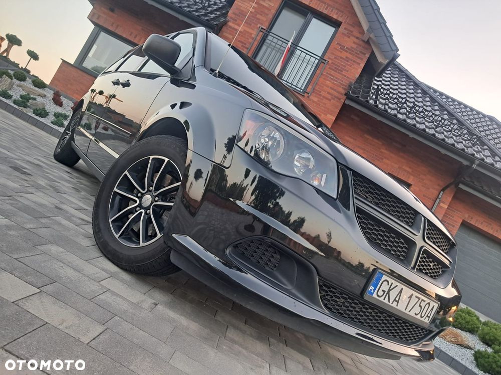Dodge Grand Caravan - 13