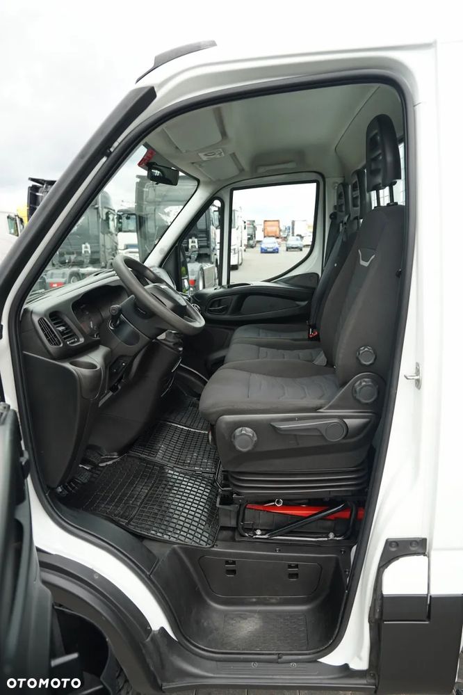 Iveco DAILY 35-160 / SKRZYNIOWY 4 M / MANUAL / BLIŹNIAK / 2020 / SPROWADZONY - 17