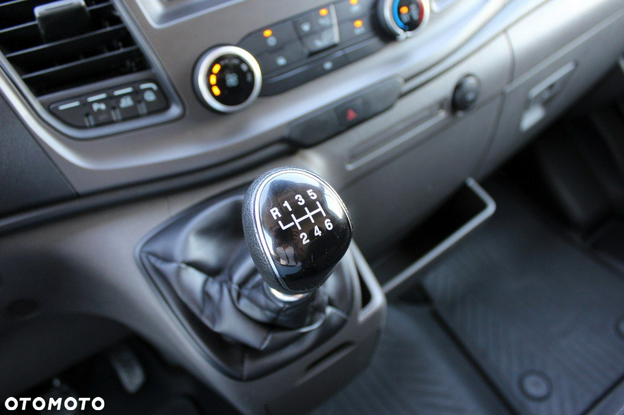 Ford Transit - 19