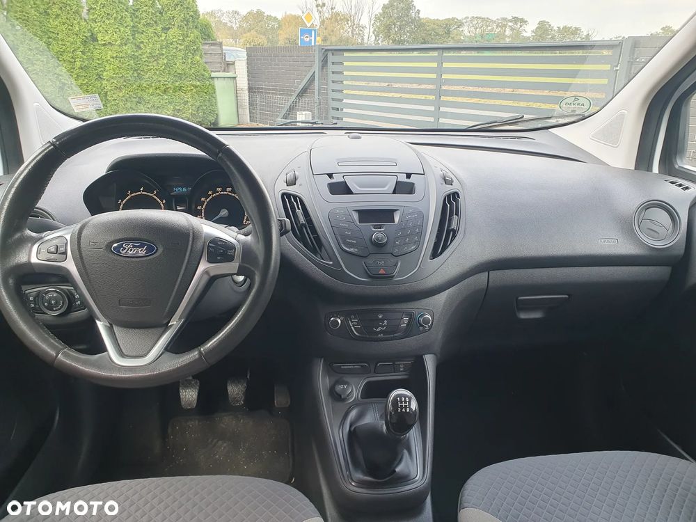 Ford Tourneo Courier - 6