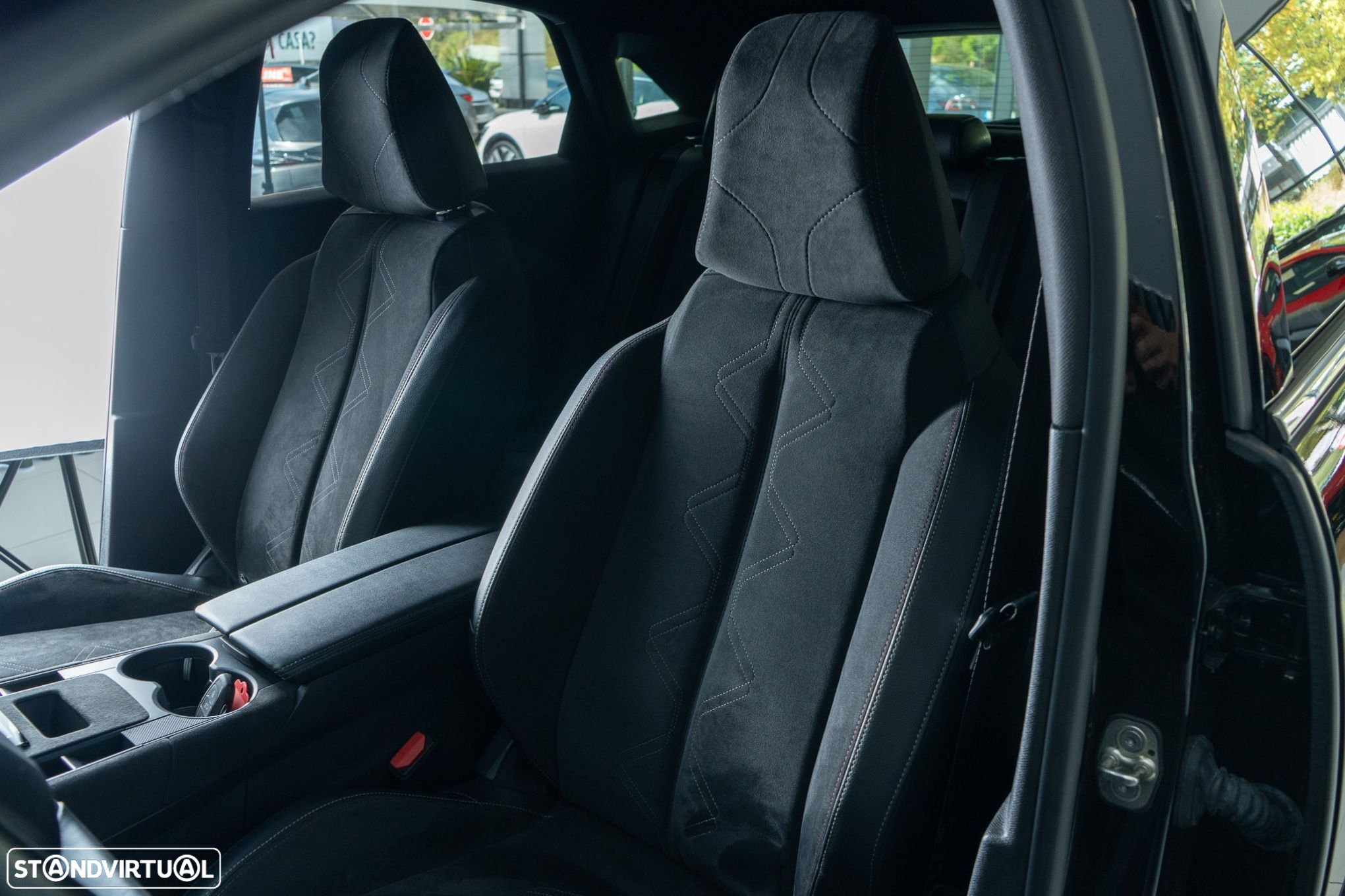 DS DS7 Crossback E-Tense Performance Line EAT8 - 9