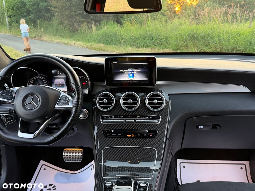 Mercedes-Benz GLC 250 4Matic 9G-TRONIC AMG Line - 30