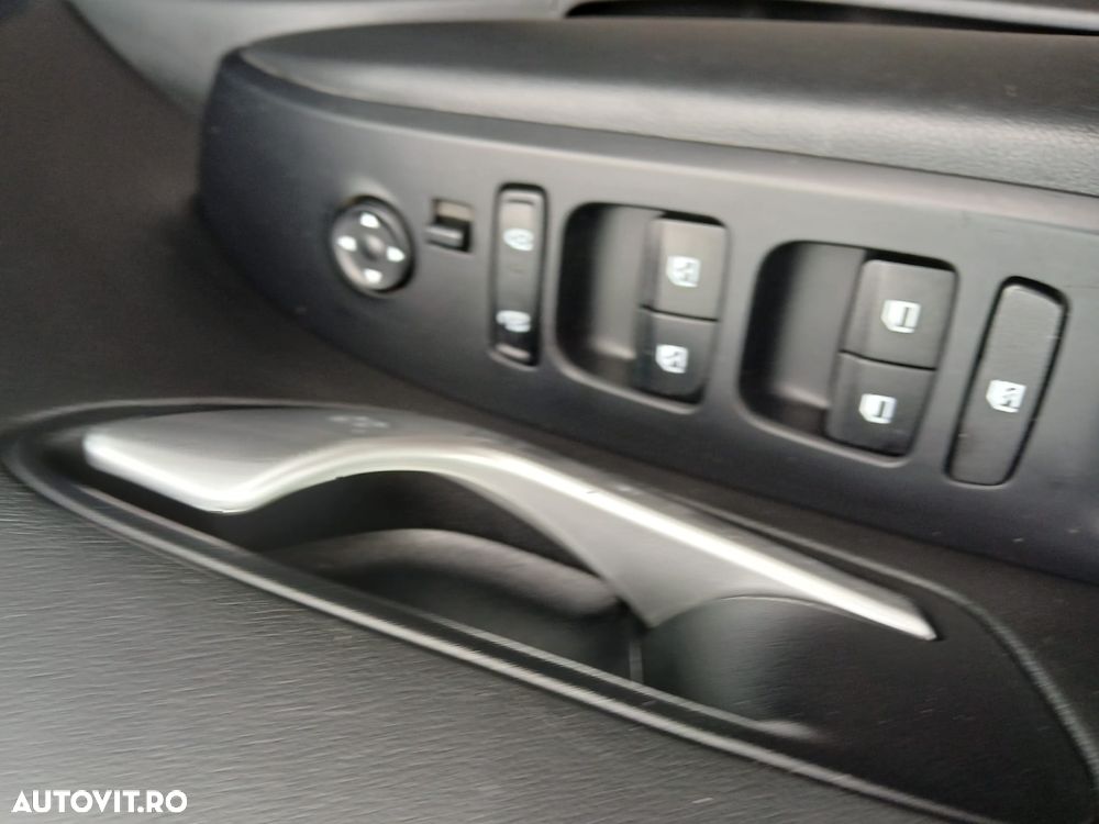 Hyundai Tucson 1.6 l 150 CP 2WD 6MT Comfort - 11