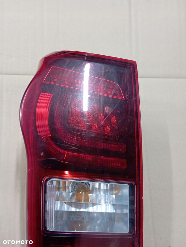 ISUZU D-MAX II 2 LAMPA LEWA TYŁ TYLNA EUROPA - 2