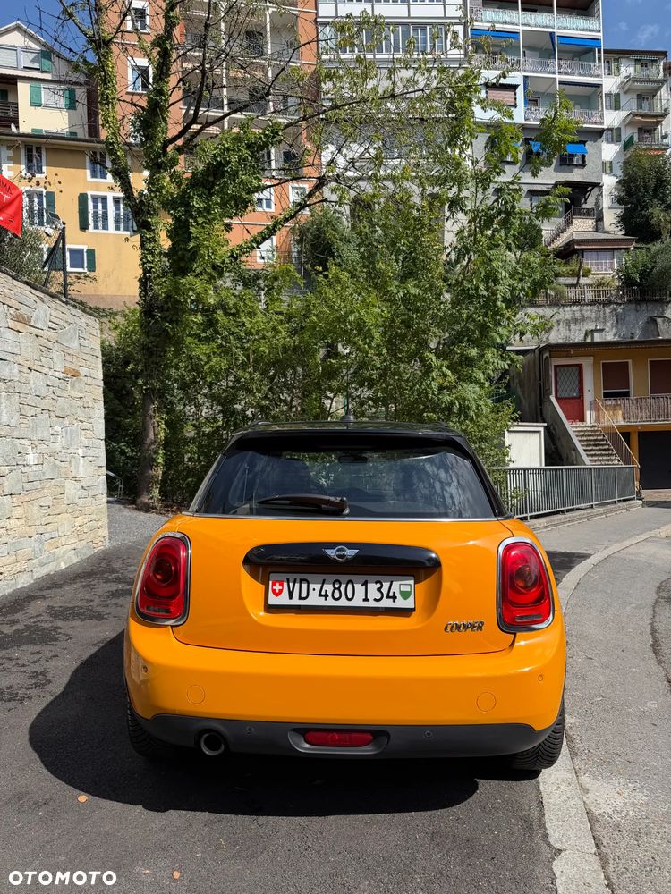 MINI Cooper Standard - 5