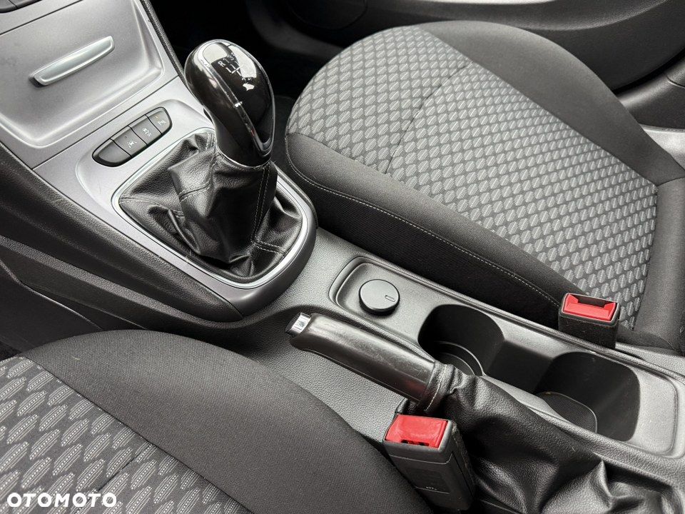 Opel Astra 1.4 Turbo Innovation - 27