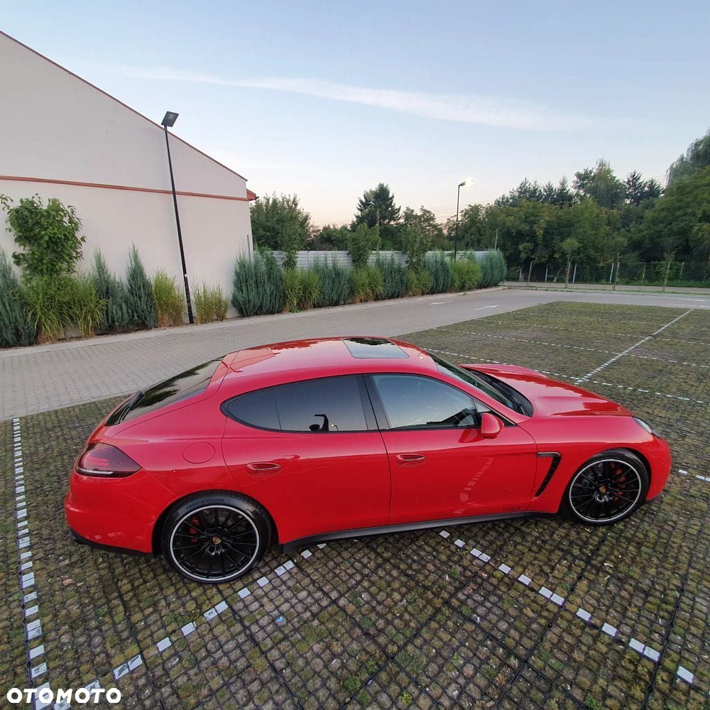 Porsche Panamera GTS - 17