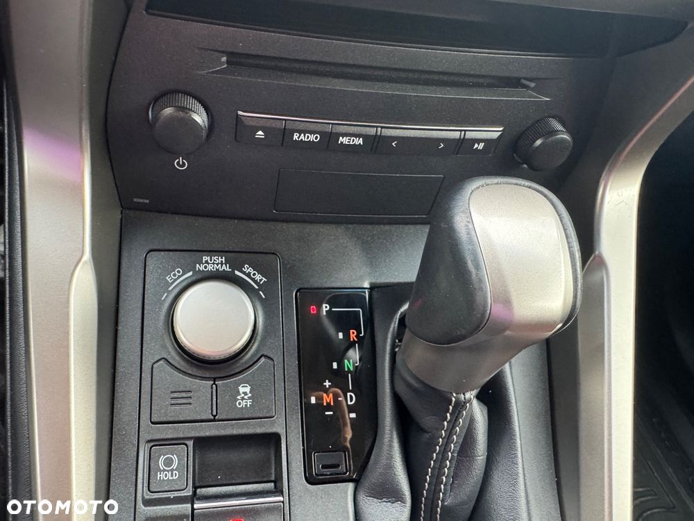 Lexus NX 200t Prestige AWD - 13